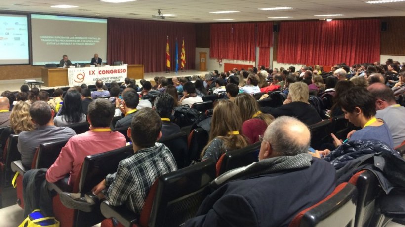 Presen&ccedil;a em congressos ou confer&ecirc;ncias cient&iacute;ficas.
